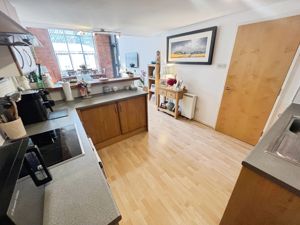 Kitchen- click for photo gallery